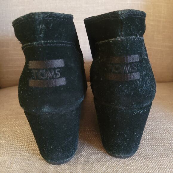 TOMS Womens Desert Wedge Black Suede Wedge Lace-Up Ankle Bootie Mid Heel Boot✨️9 - Picture 3 of 12